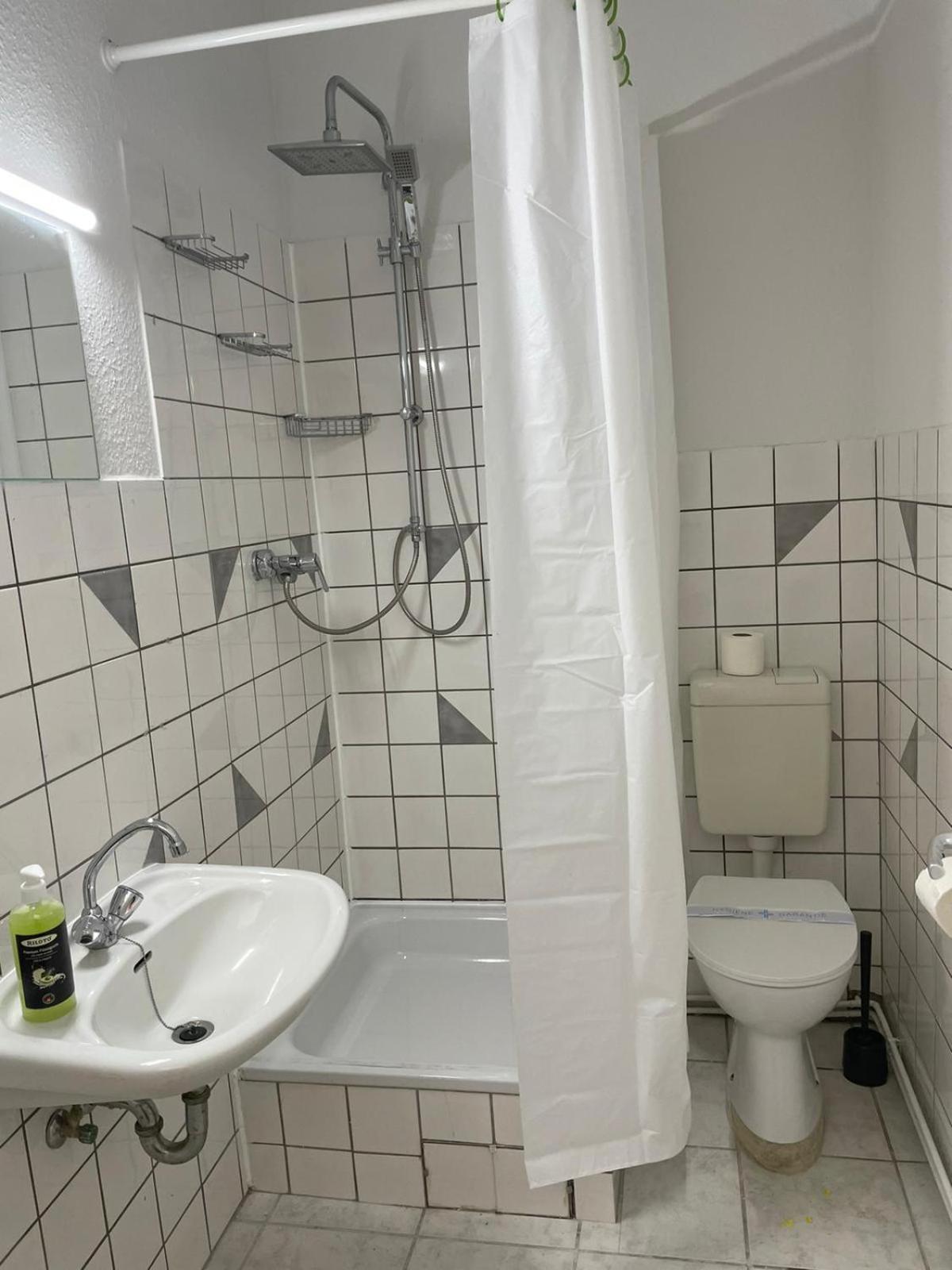 Apartment Monteurwohnungen In Linden-mitte, Nahe Der B6 Hannover
